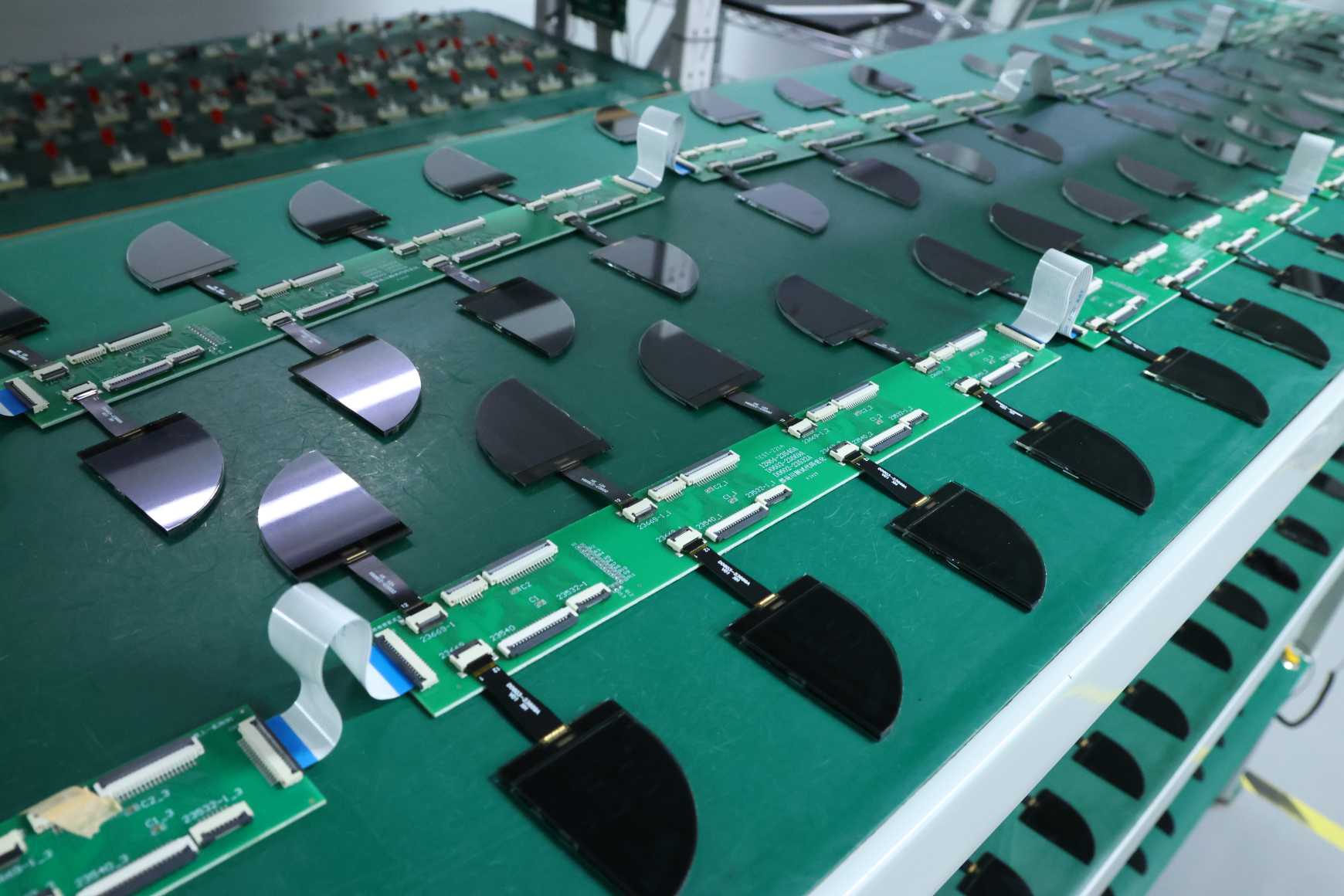 Ang pagsasama ng cross-industriya ng mga teknolohiya ng display ay spurs daang-bilyon-dolyar na merkado, lahi ng mga tagagawa ng LCD upang sakupin ang track ng pagpapasadya